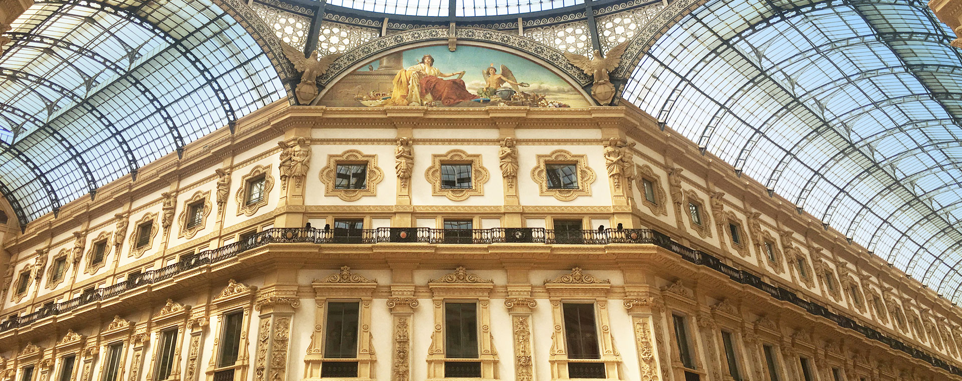 Galleria Vittorio Emanuele Milano city center